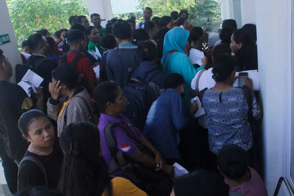 Ribuan Bacaleg Jalani...