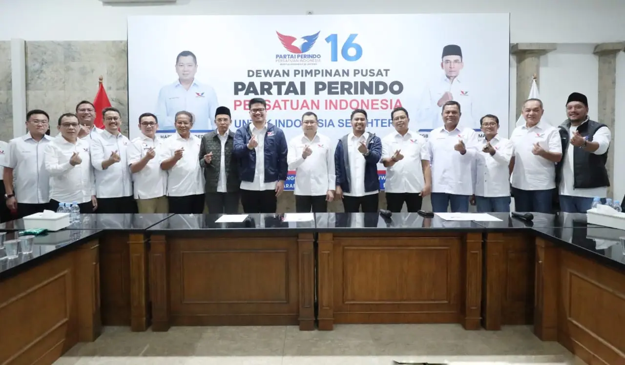 HT Lantik Dua Kader...