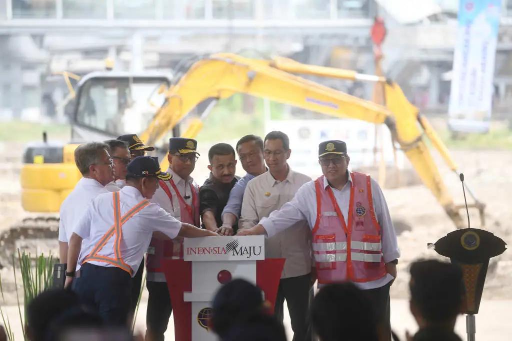 Groundbreaking Perluasan...