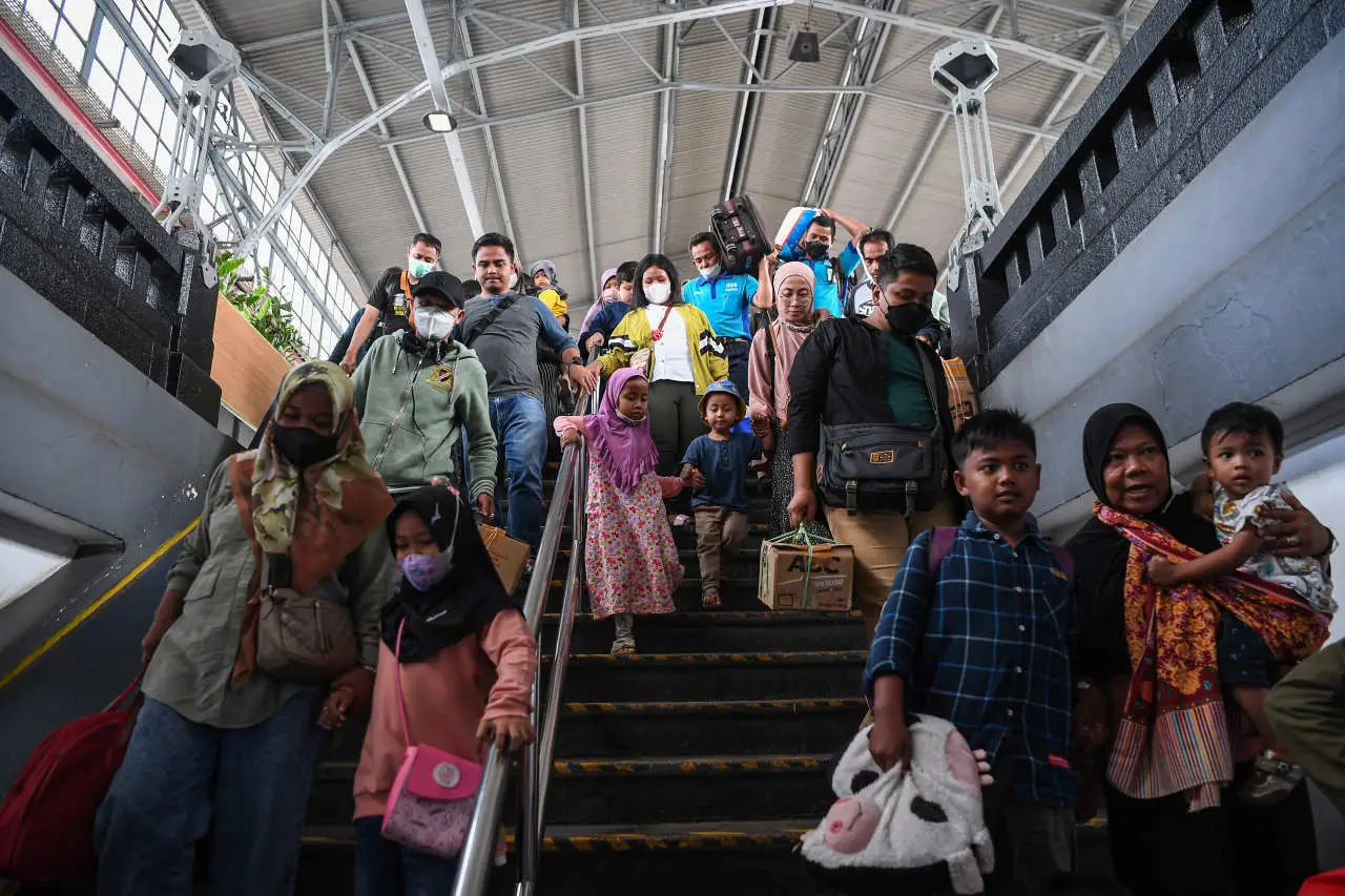 16.900 Pemudik Tiba...