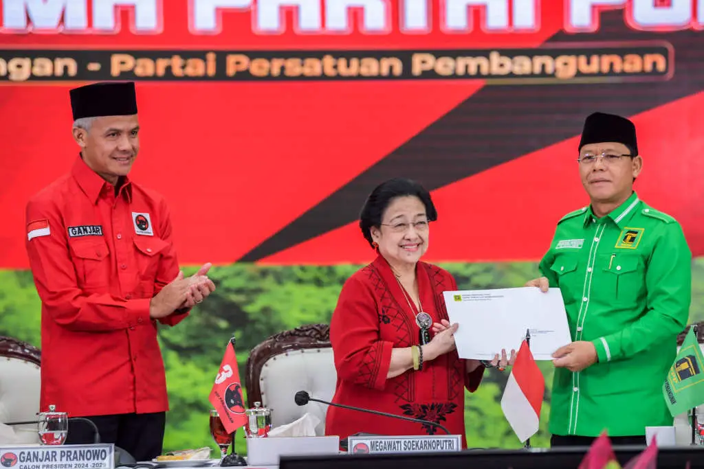 Dukung Ganjar Pranowo,...