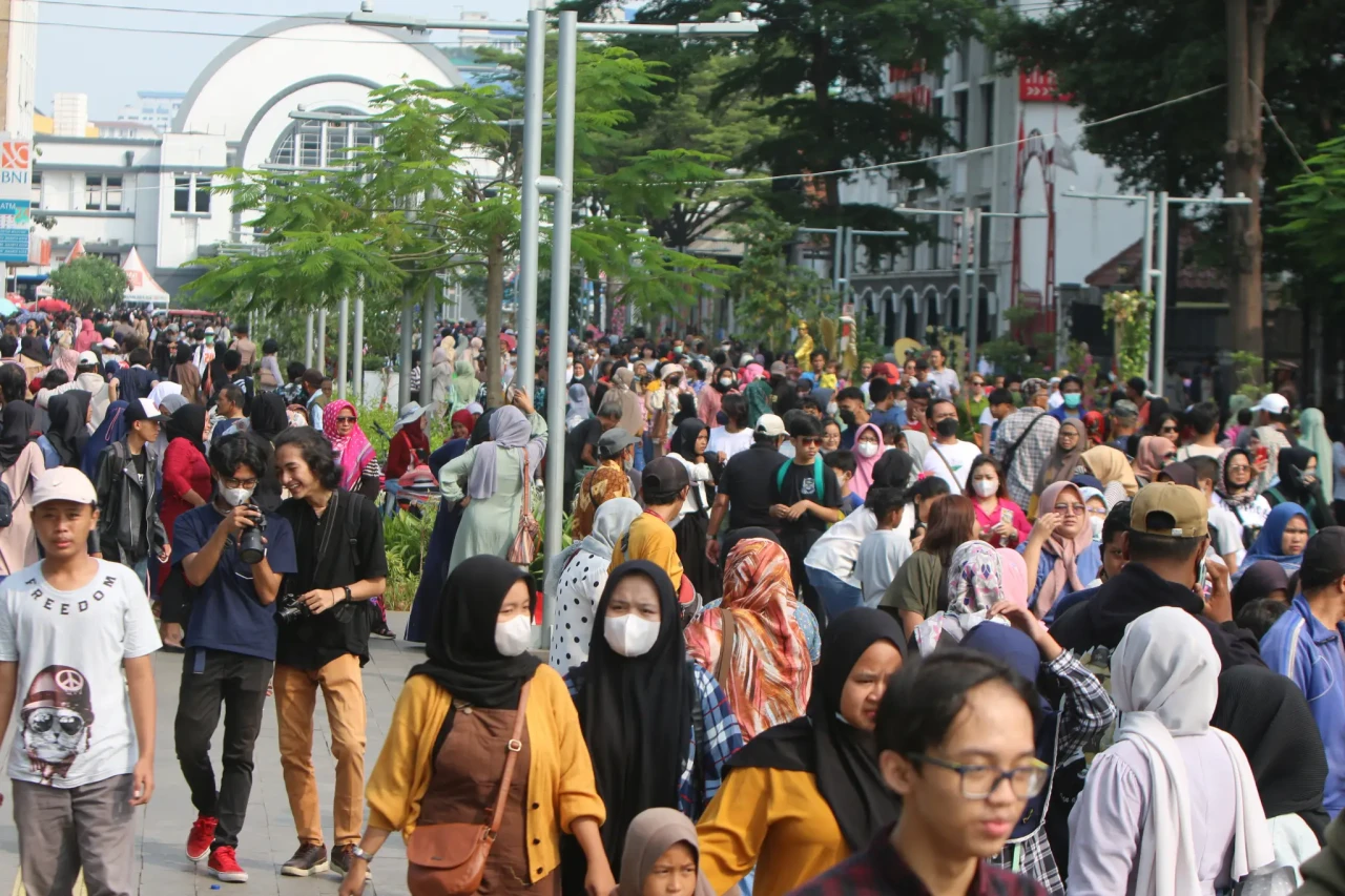 Akhir Libur Panjang,...