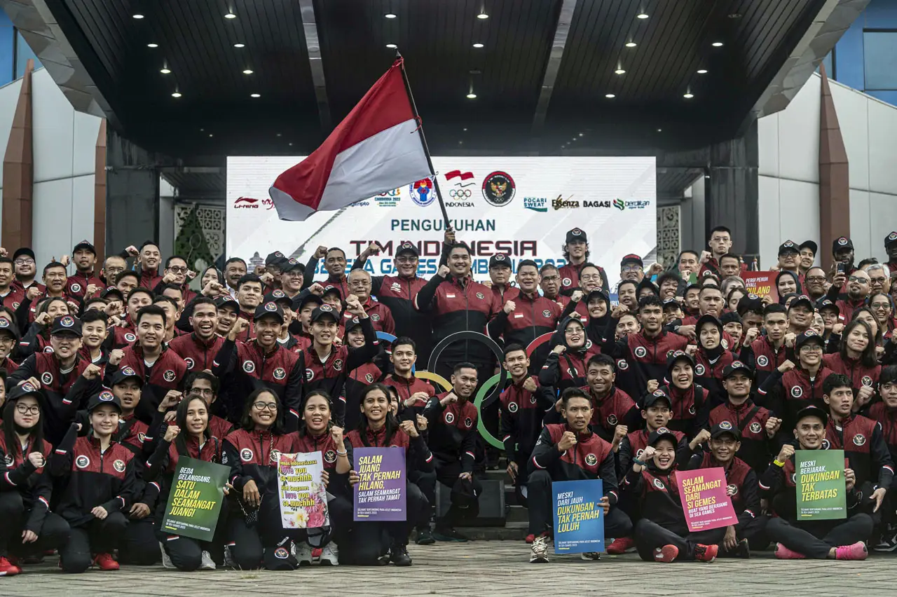 Pengukuhan Tim Indonesia...