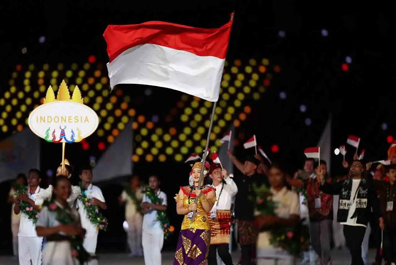 Gemerlap Upacara Pembukaan...