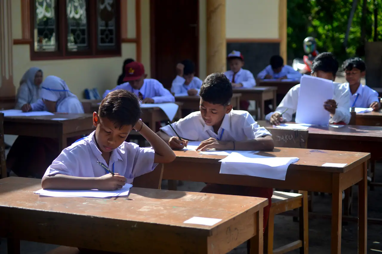 Ujian di luar Kelas...