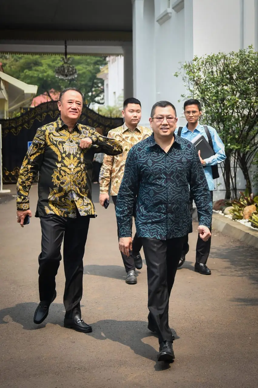 Presiden Jokowi Audiensi...