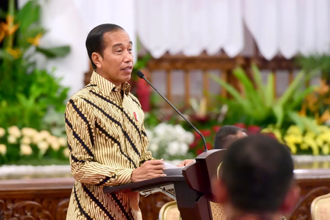 Presiden Jokowi Audiensi...