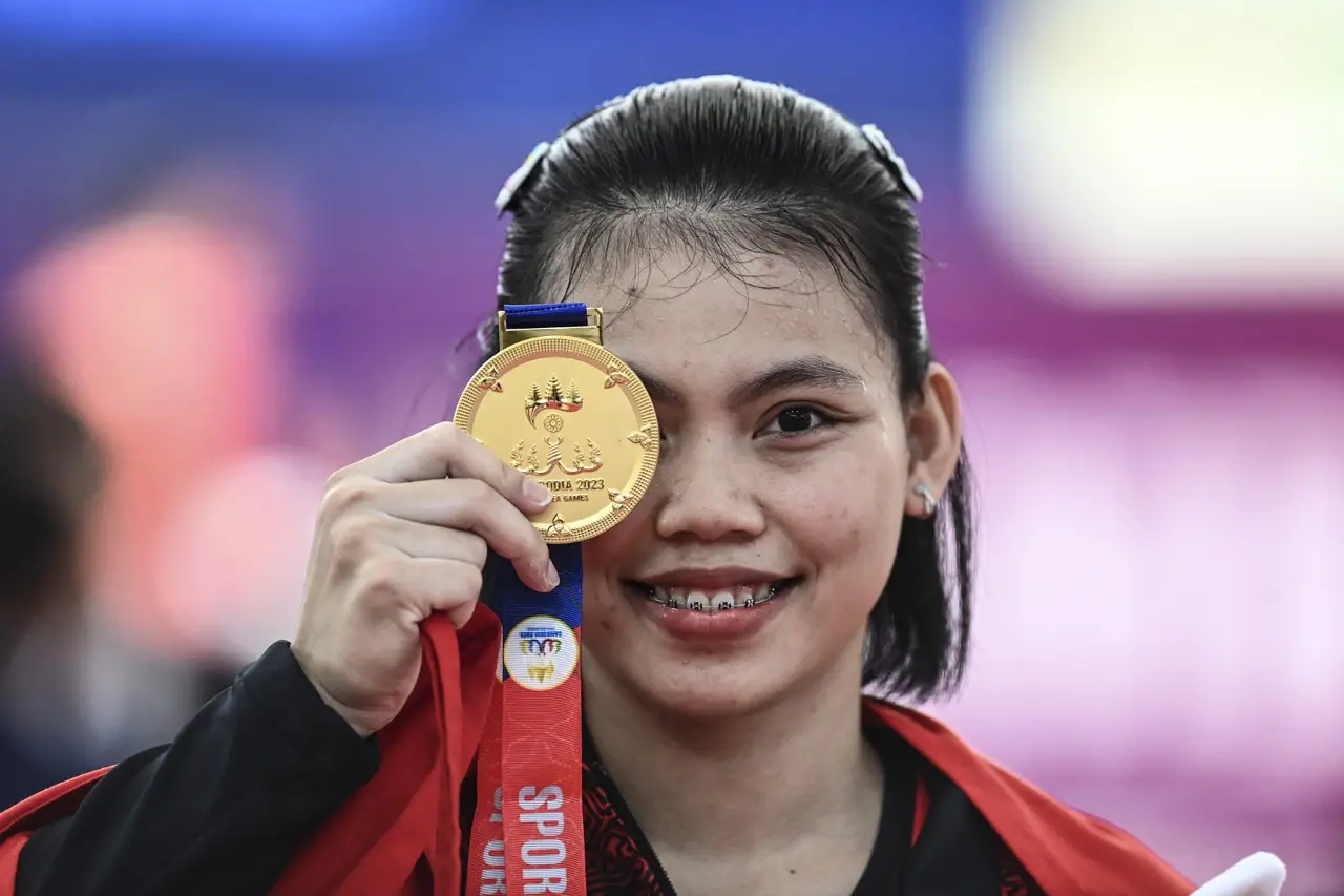 Lifter Tsabitha Alfiah...