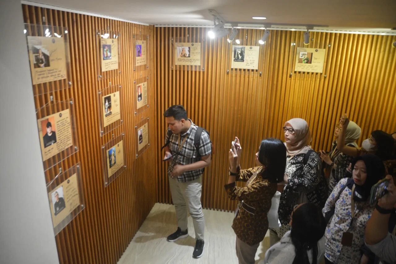 Megahnya Radjawali SCC,...