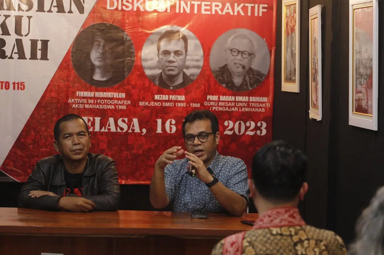 Diskusi Interaktif 25...