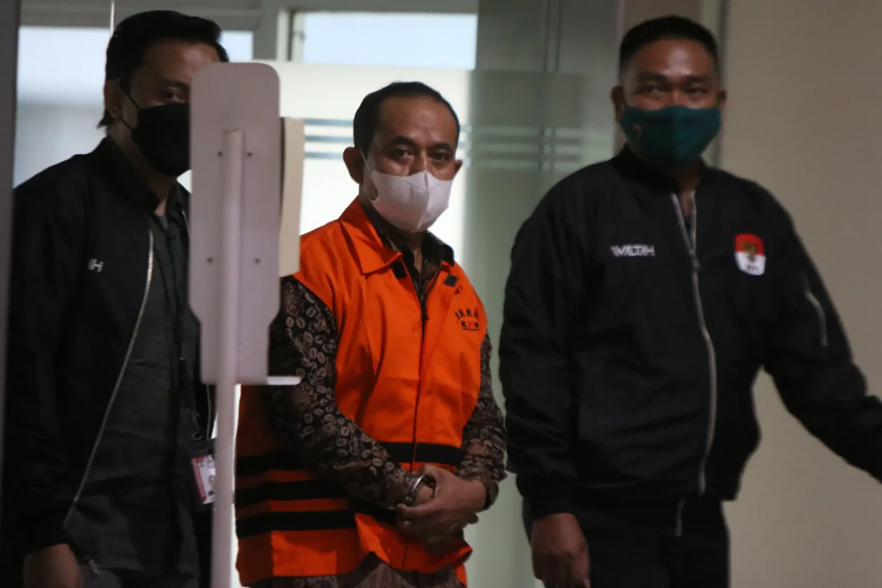 KPK Kembali Tahan Anggota...