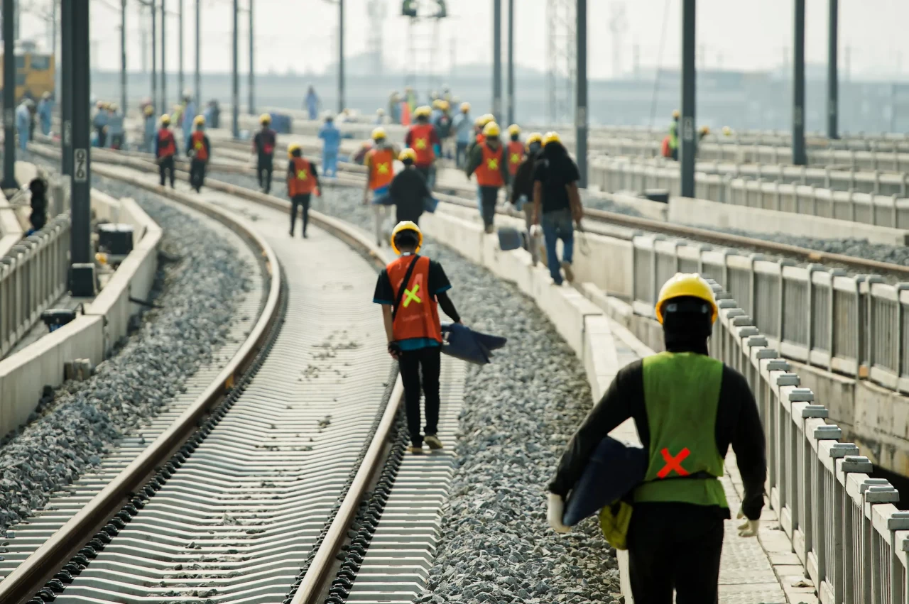 Progres Stasiun KA Cepat...