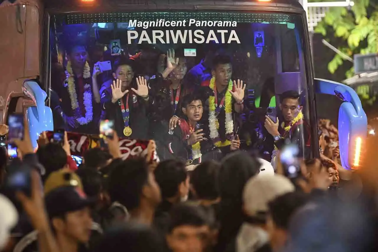 Suporter Indonesia Sambut...
