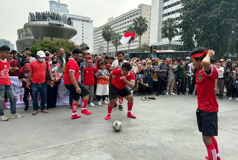 Potret Aksi 1.000 Mawar...