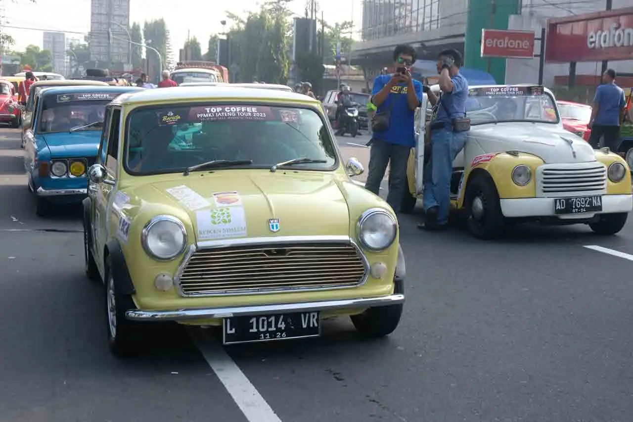 Reli Mobil Kuno Jateng...