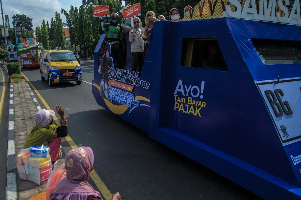 Potret Keseruan Warga...