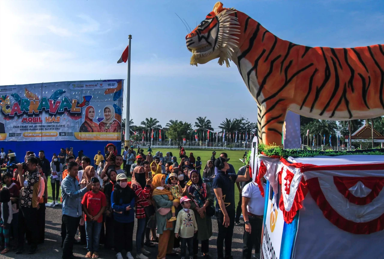 Potret Keseruan Warga...