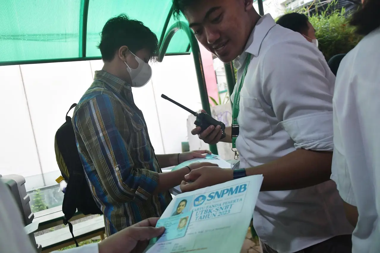 Tes UTBK SNBT Gelombang...
