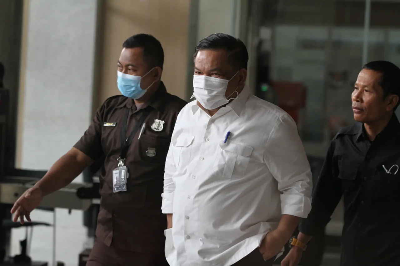Sekda Riau SF Hariyanto...