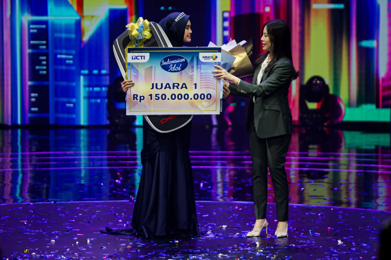 Juarai Indonesian Idol...