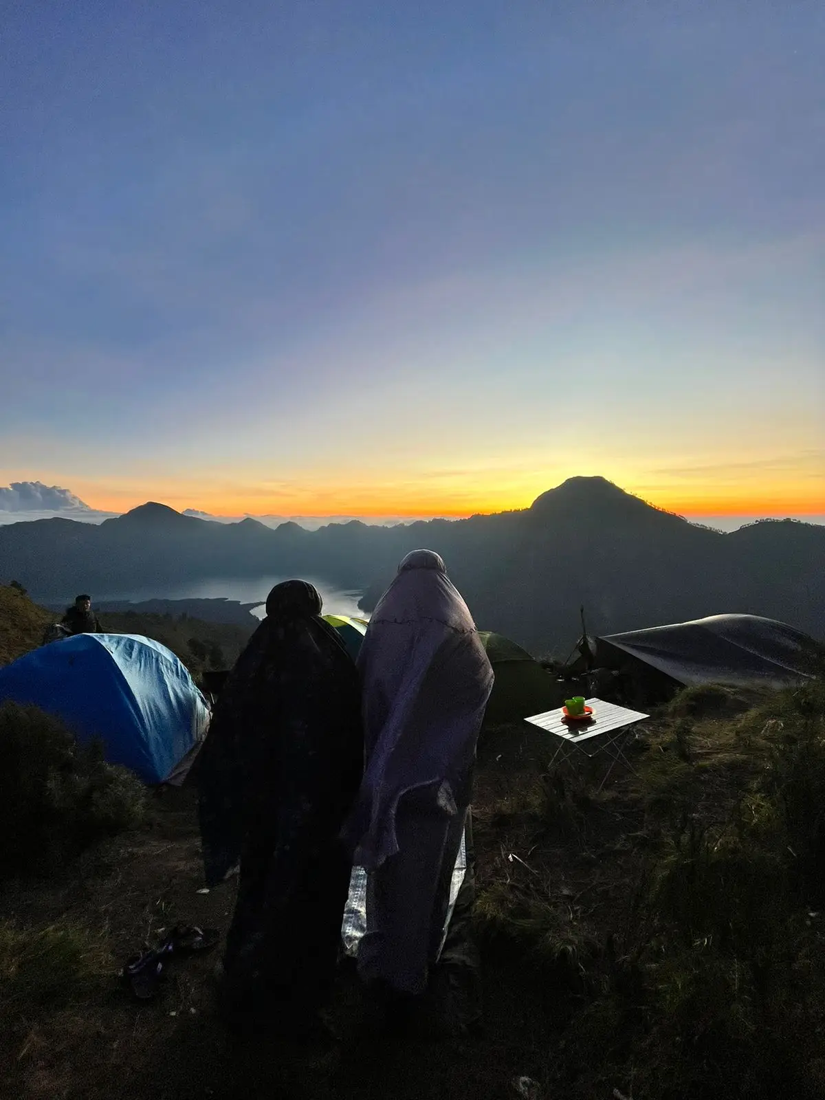 Menikmati Sunrise di...