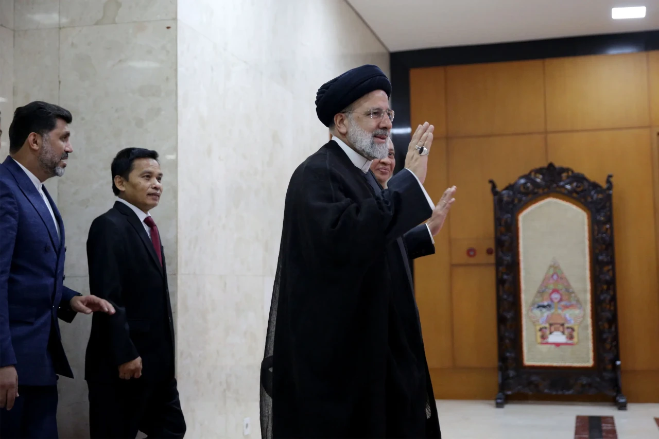 Momen Presiden Iran...