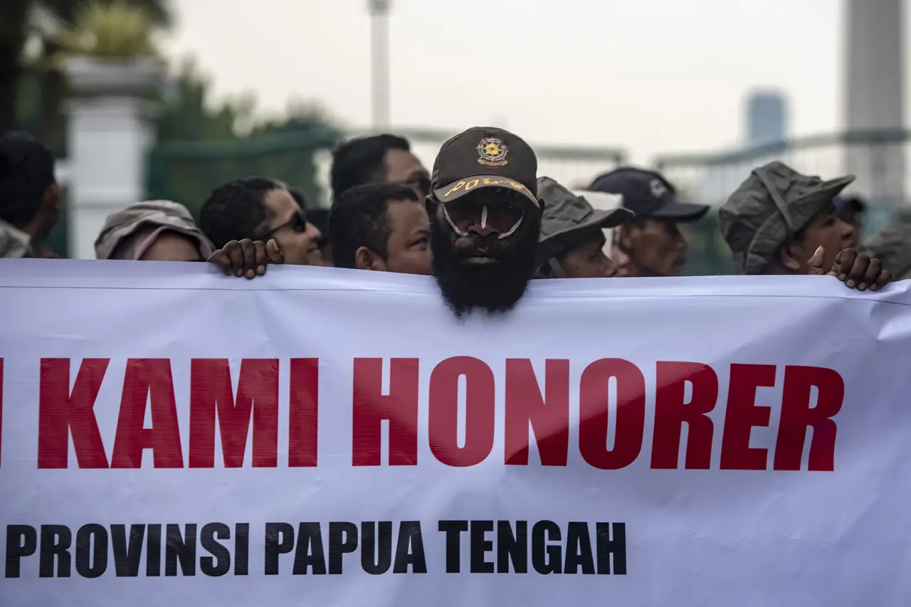 Aksi Pegawai Honorer...