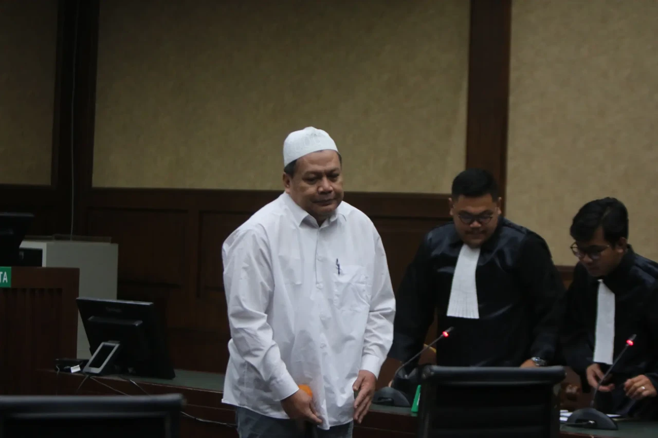 Sidang Perdana Terdakwa...