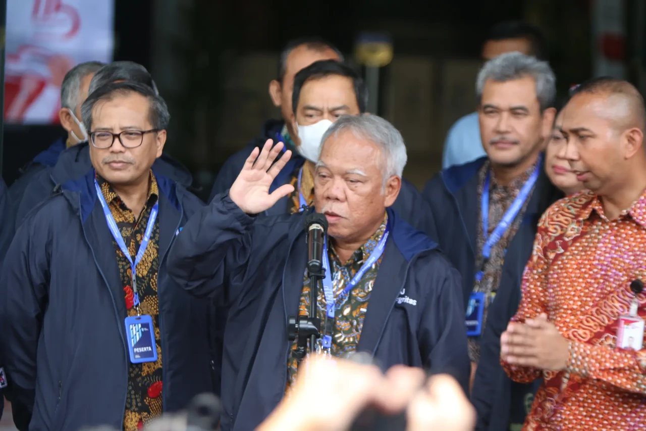 Menteri PUPR Ikuti Pembekalan...