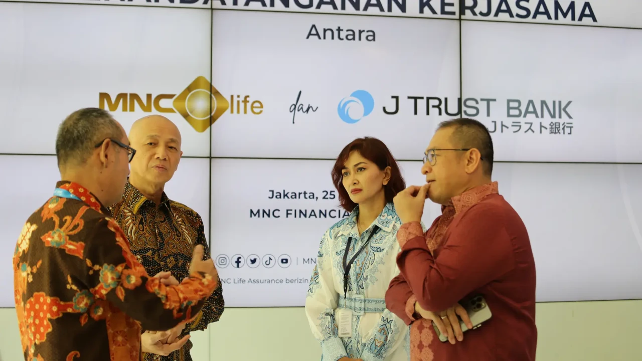 Kerja Sama MNC Life...