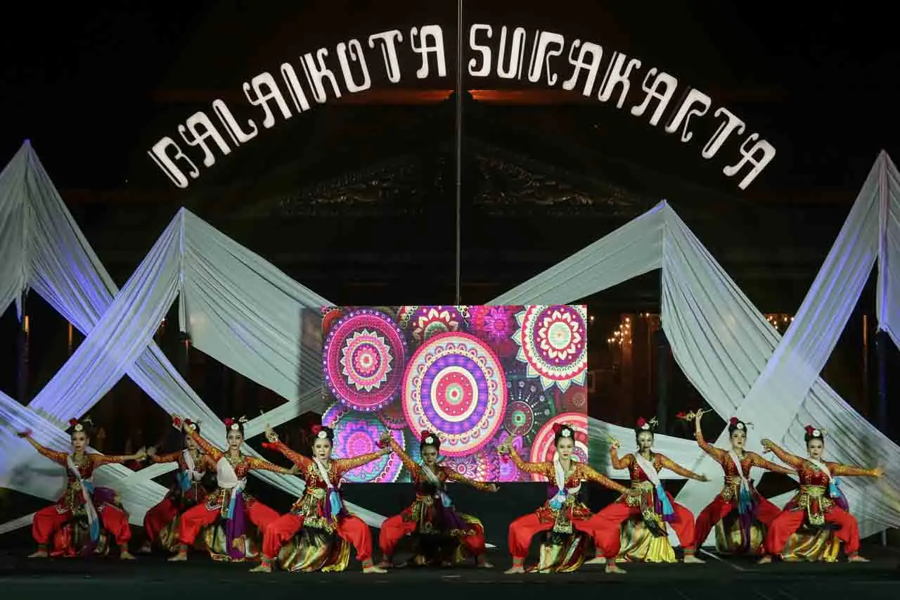 Festival Tari Semarak...