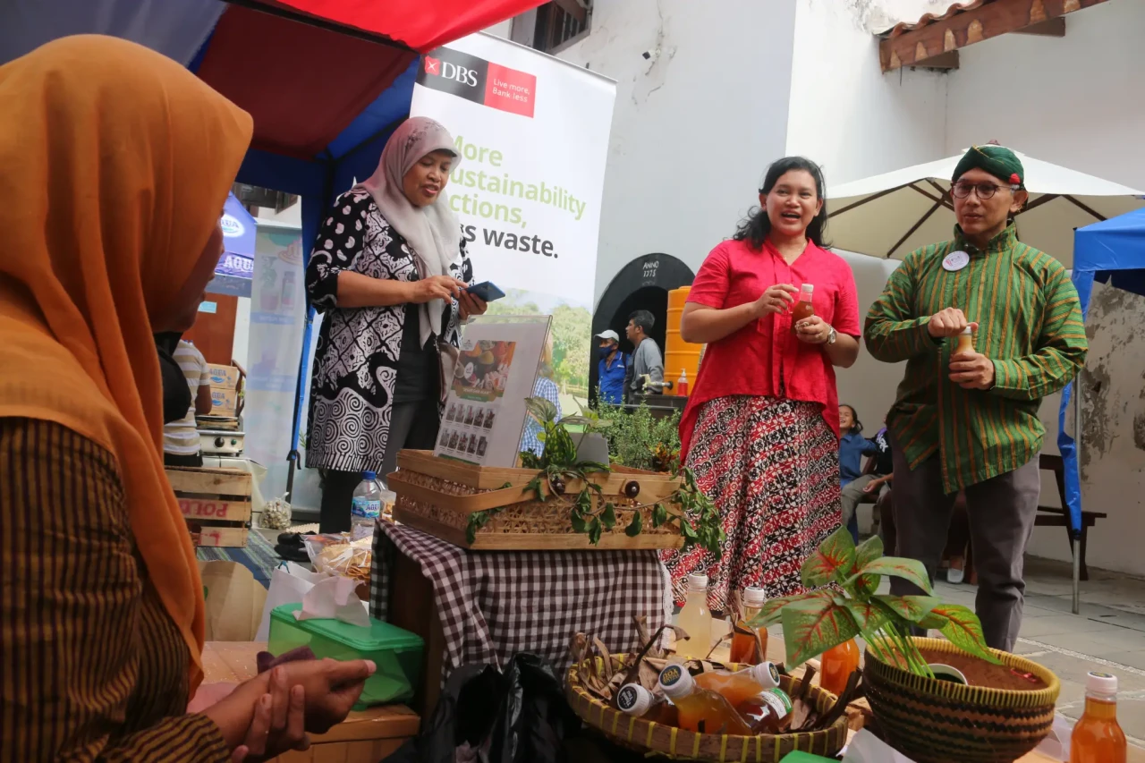 Mendorong Gerakan Masyarakat...