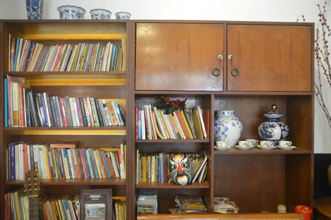 Sensasi Waroeng Peranakan...