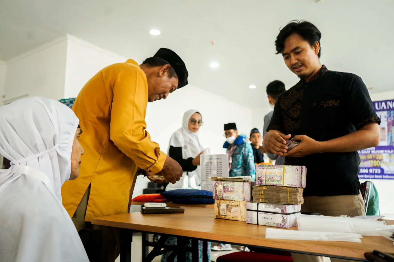 Layanan Penukaran Uang...
