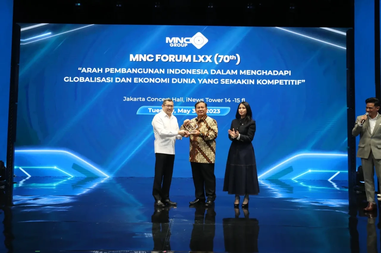 Prabowo Subianto Hadiri...