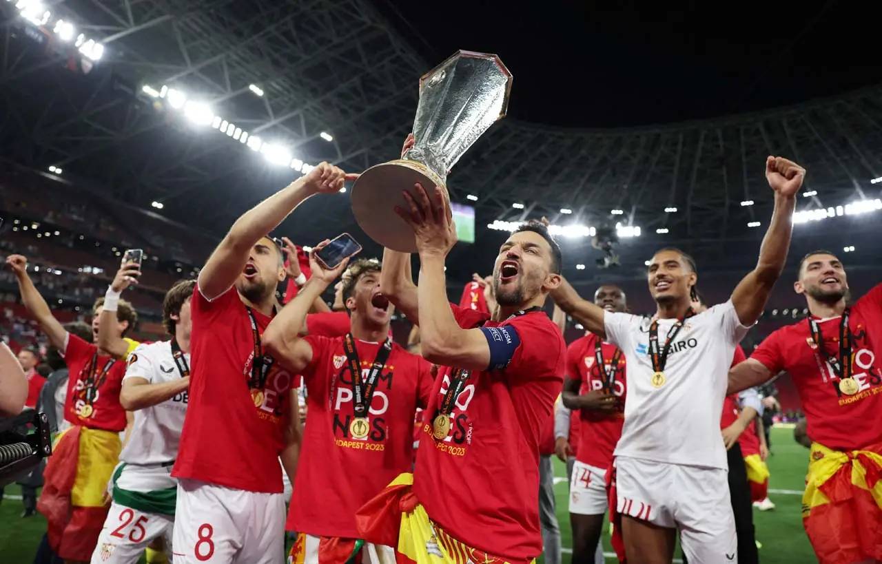 Kandaskan AS Roma, Sevilla...