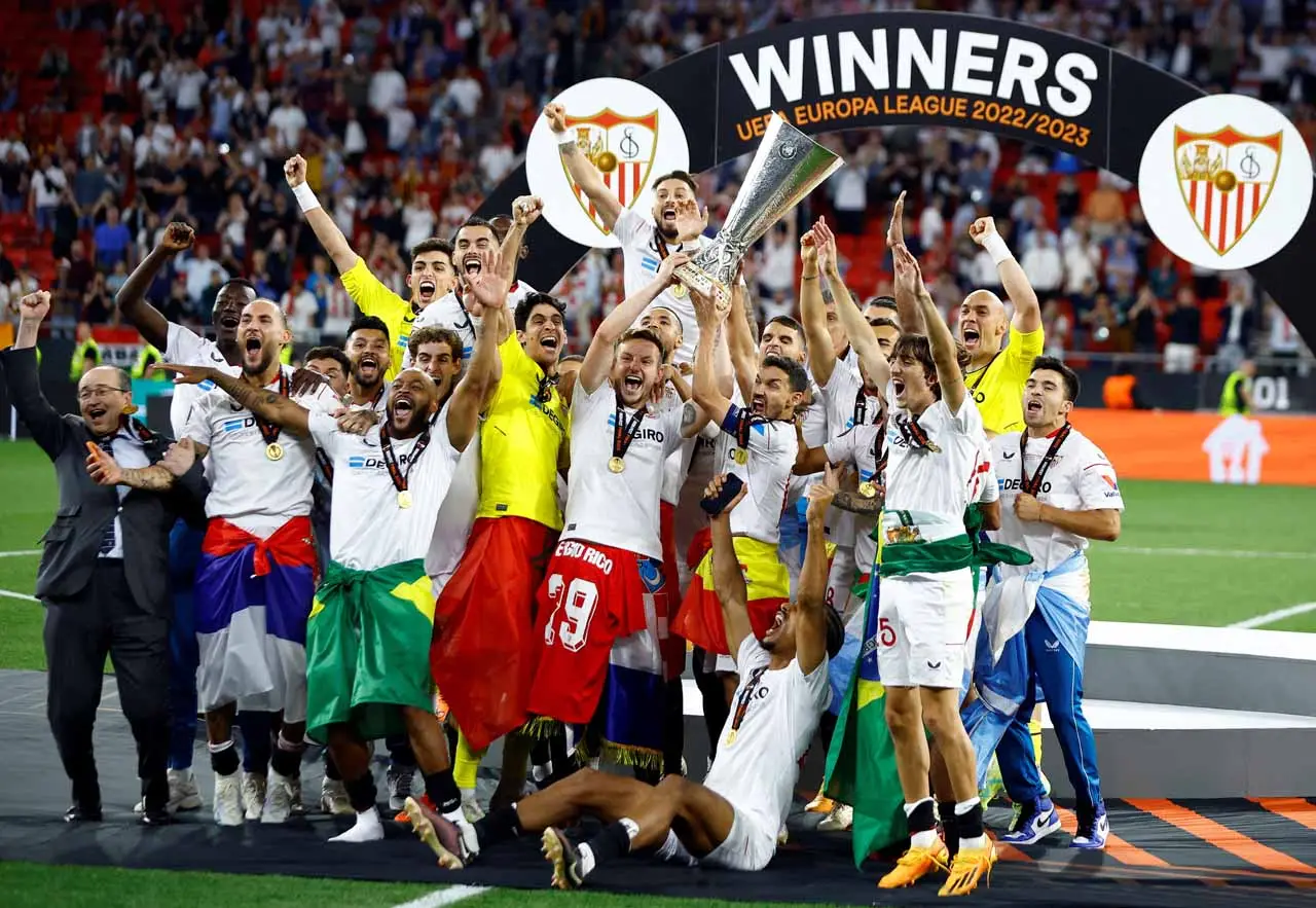 Kandaskan AS Roma, Sevilla...
