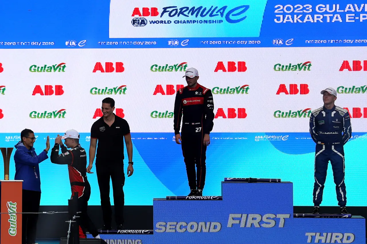 Selebrasi Pascal Wehrlein...