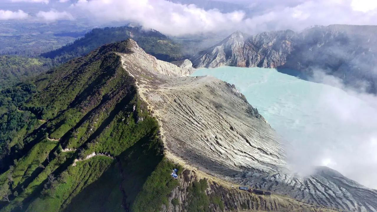 TWA Ijen Ramai Dikunjungi...