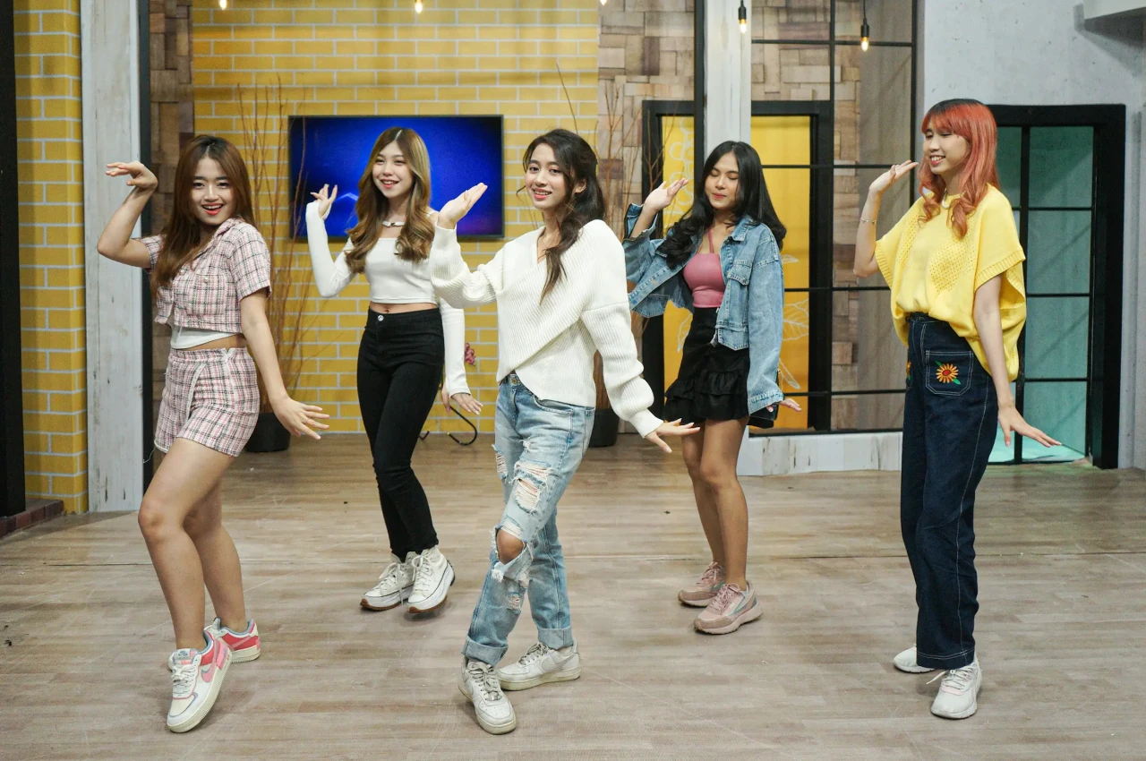 Girl Group SUN Recycle...