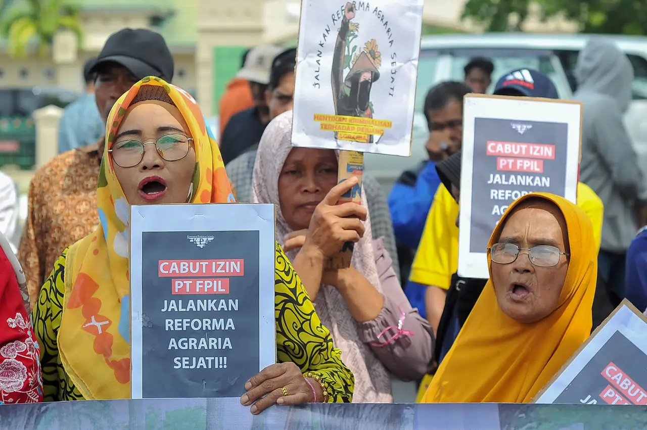 Demo Sengketa Lahan...