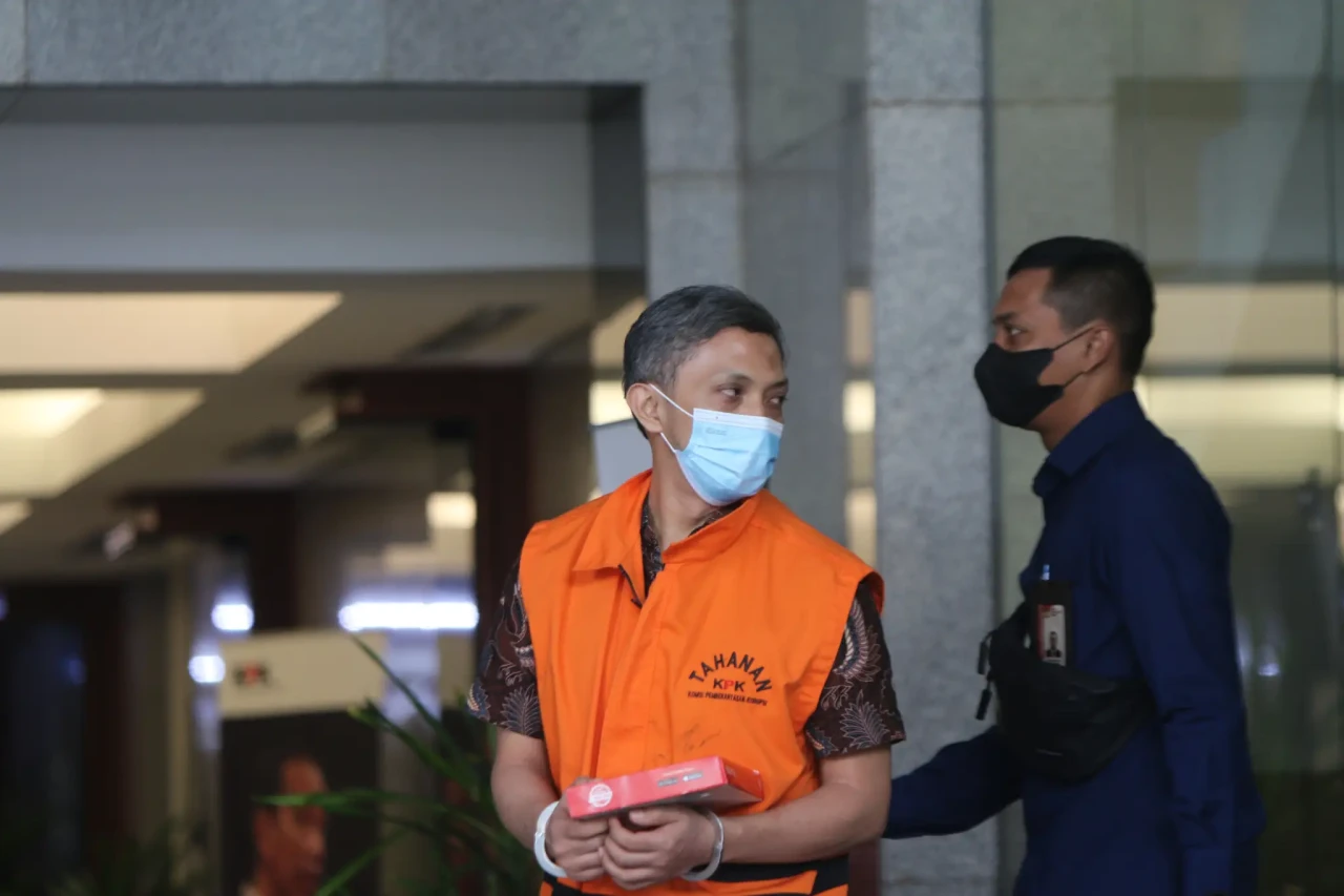 Asisten Hakim Agung...