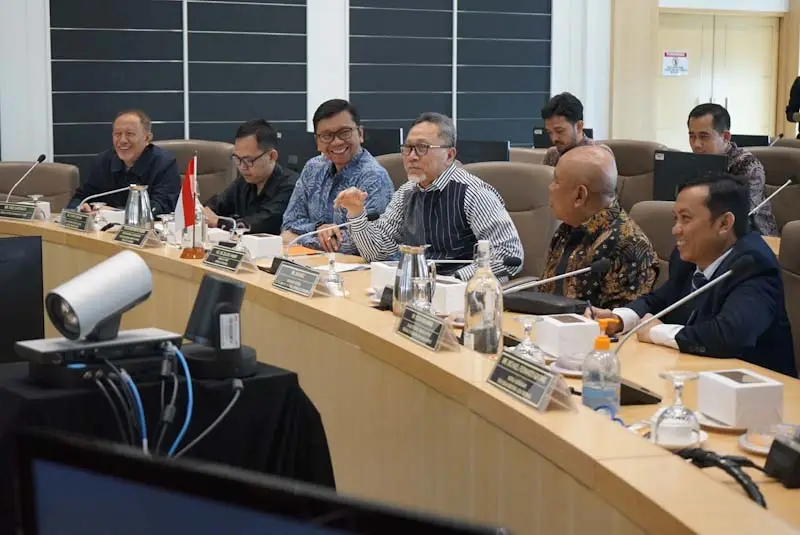 Bertemu Menteri Malaysia,...
