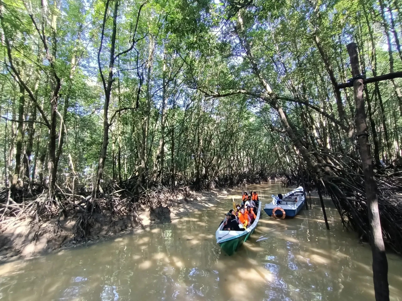 Wisata Hutan Mangrove...
