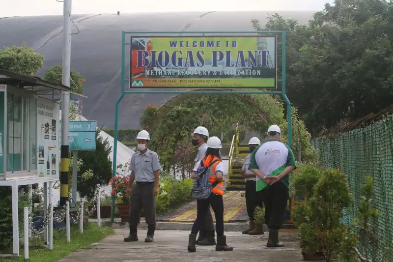 Menyambangi Perkebunan...