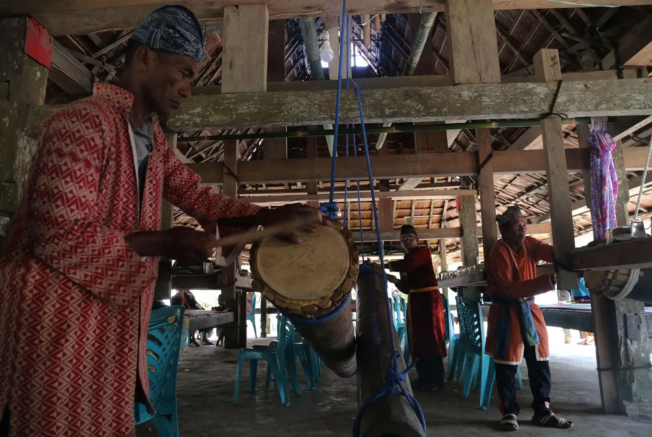 Ritual Orom Sasadu Suku...