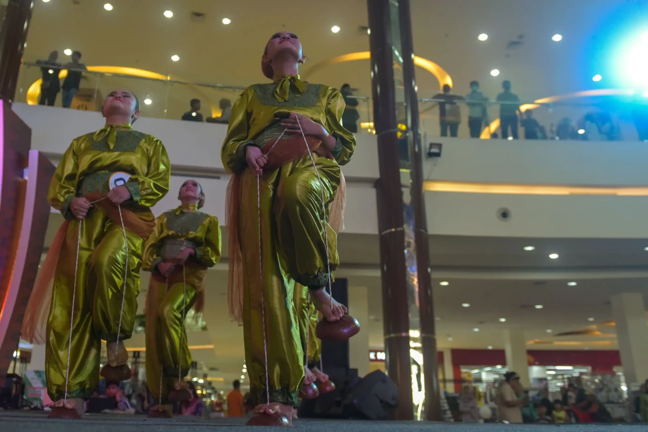 Potret Permainan Tradisional...