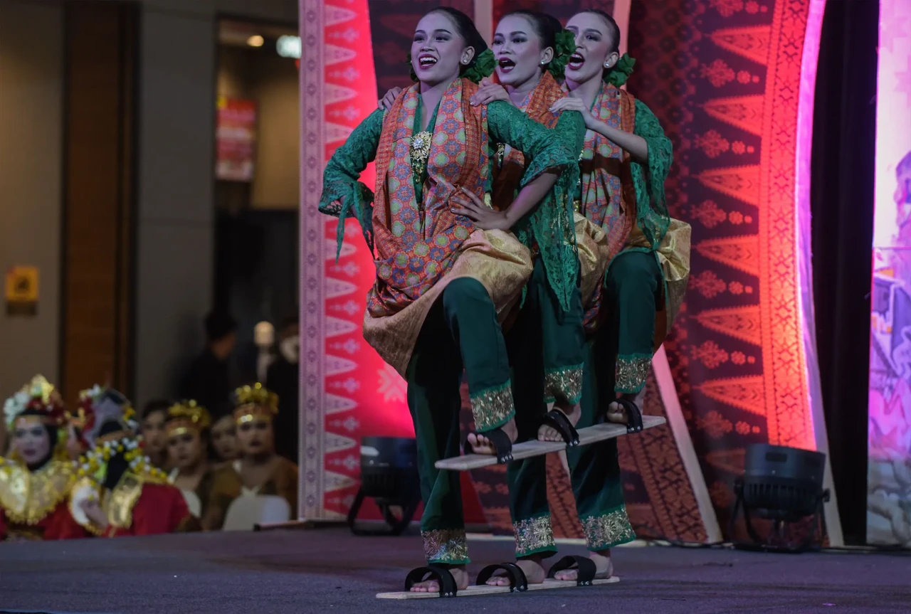 Potret Permainan Tradisional...