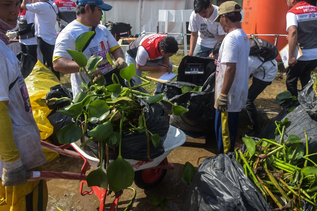 Potret Beberes Sungai...