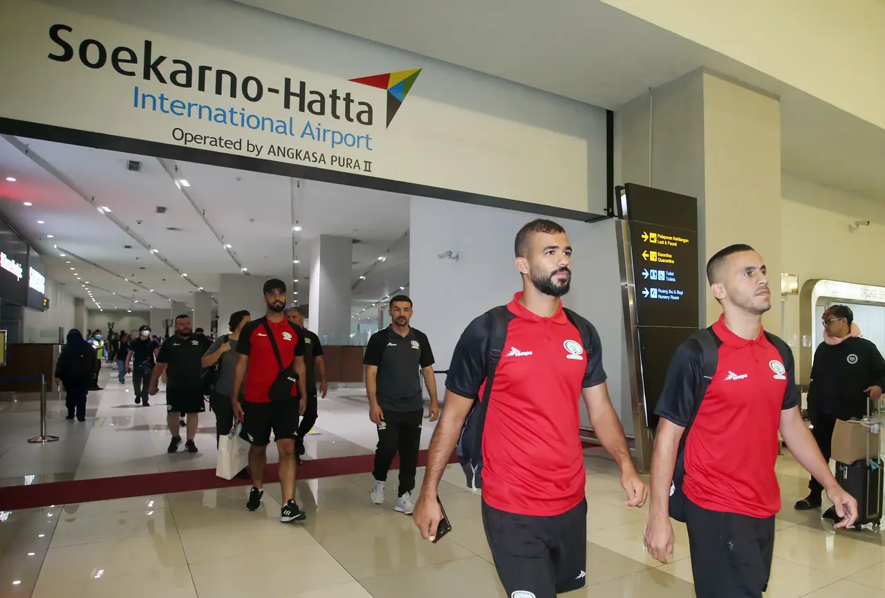 Tiba di Indonesia, Timnas...